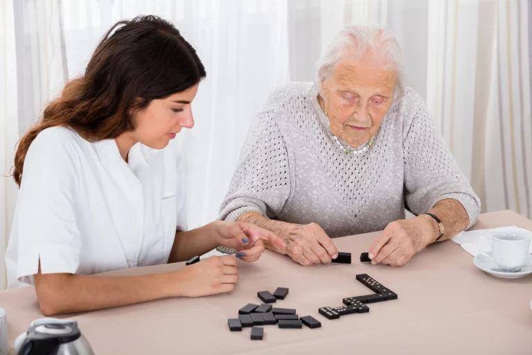 Spielerische Betreuung bei Demenz
